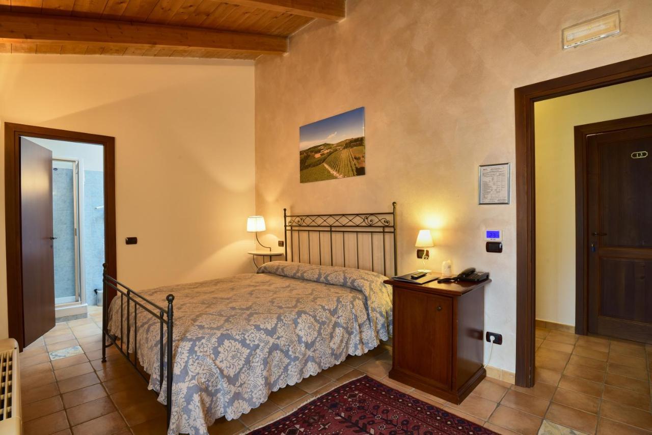 Agriturismo Podere La Piazza Costigliole d'Asti Exterior foto