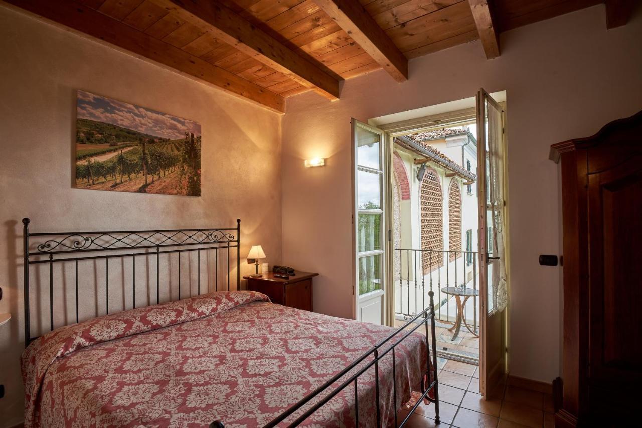 Agriturismo Podere La Piazza Costigliole d'Asti Exterior foto
